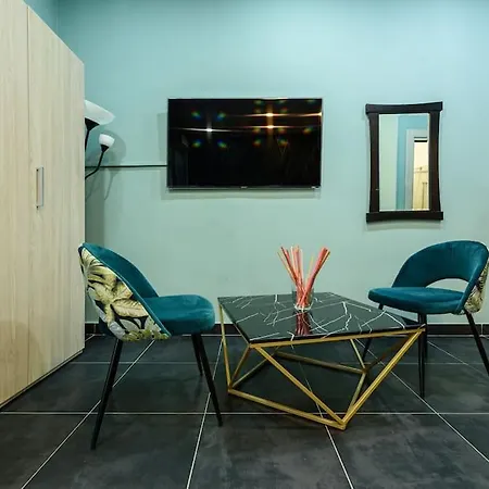 City Life - Per 9 Persone Al Centro Apartamento Nápoles