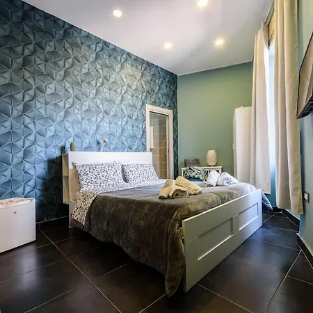 City Life - Per 9 Persone Al Centro Apartment Naples